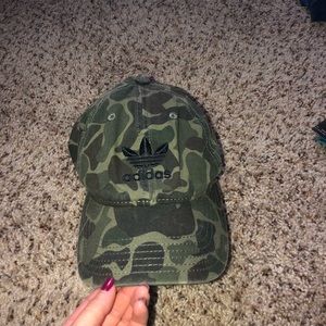 Adidas unisex camo hat
